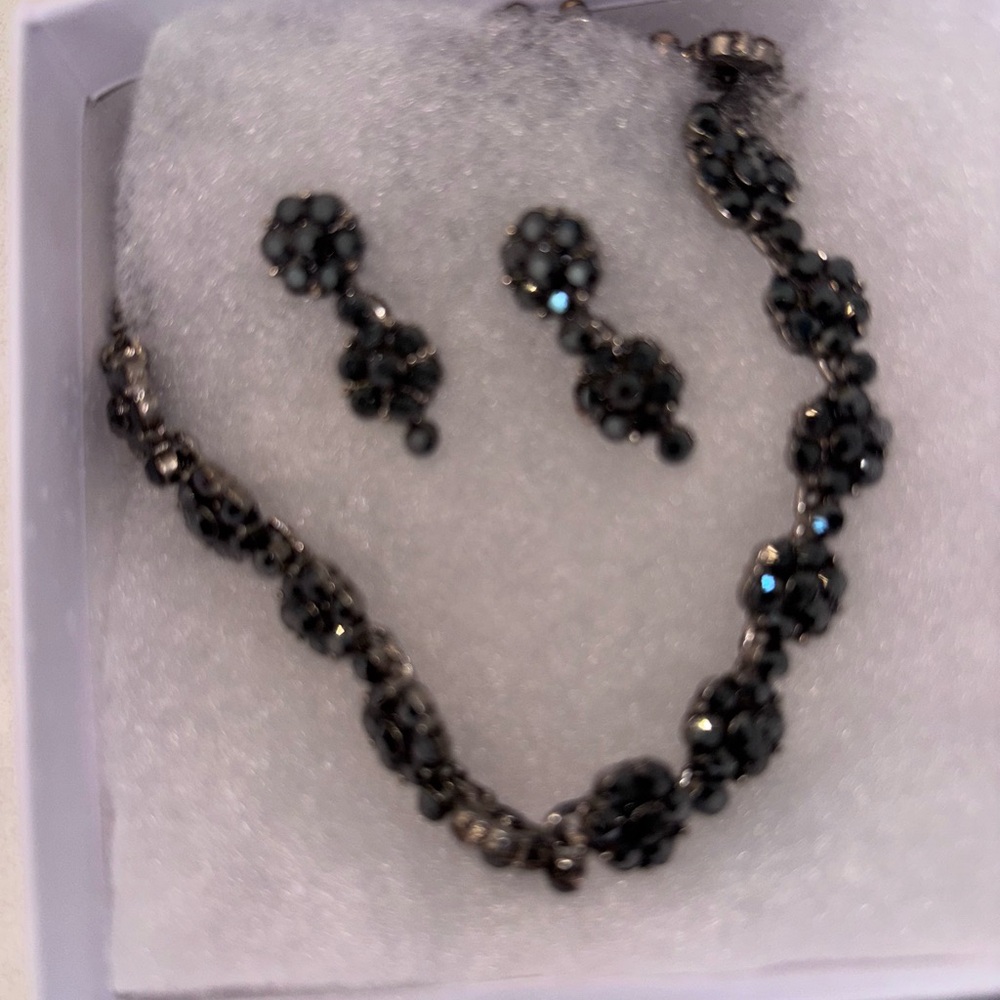 Elegant Black marquesite Jewelry Set